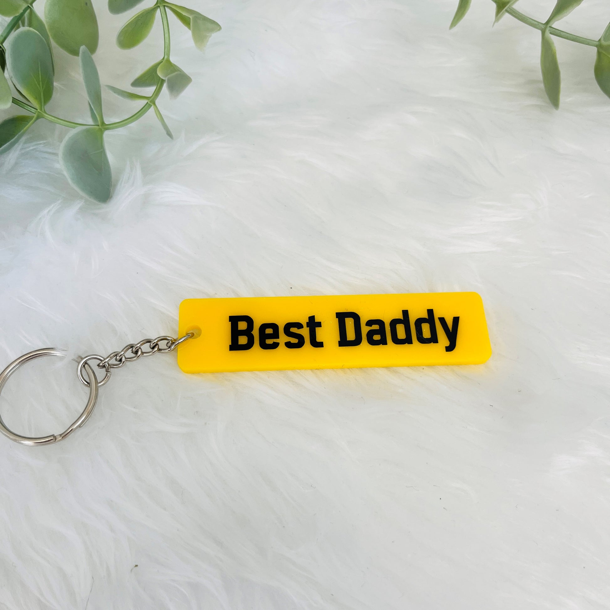 Number Plate Keyring in yellow and black with the text Best Daddy
